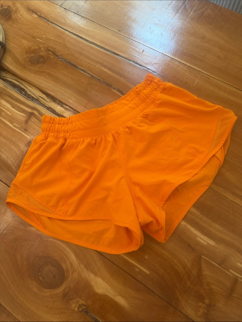 lululemon Hotty Hot Shorts, Size 0/2, Neon Orange 🍊